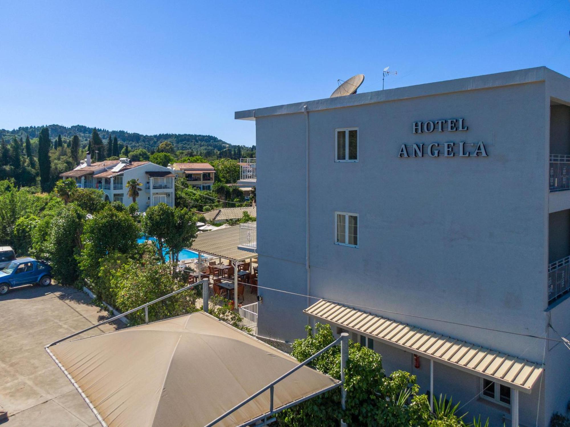 Angela Hotel & Apartments 고우비아 외부 사진